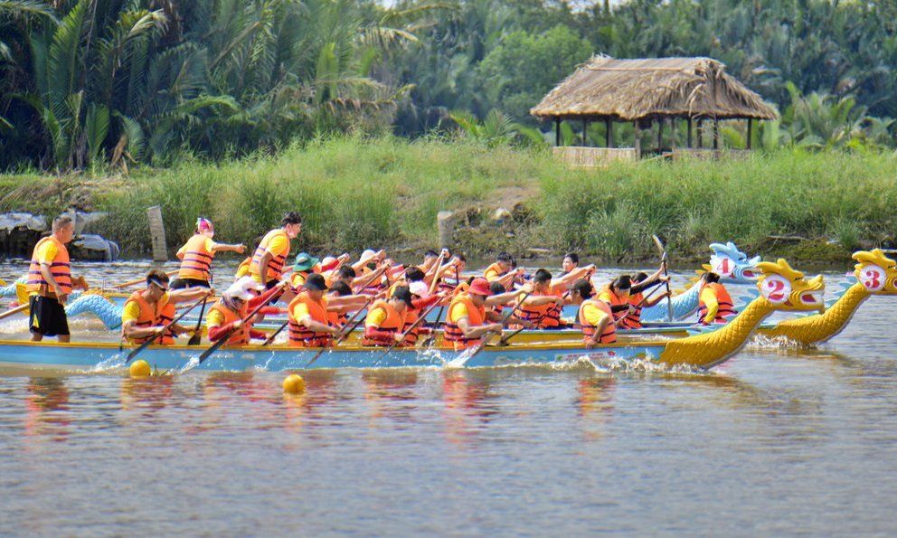 Hơn 500 vận động viên tham gia giải đua thuyền truyền thống TP Hồ Chí Minh