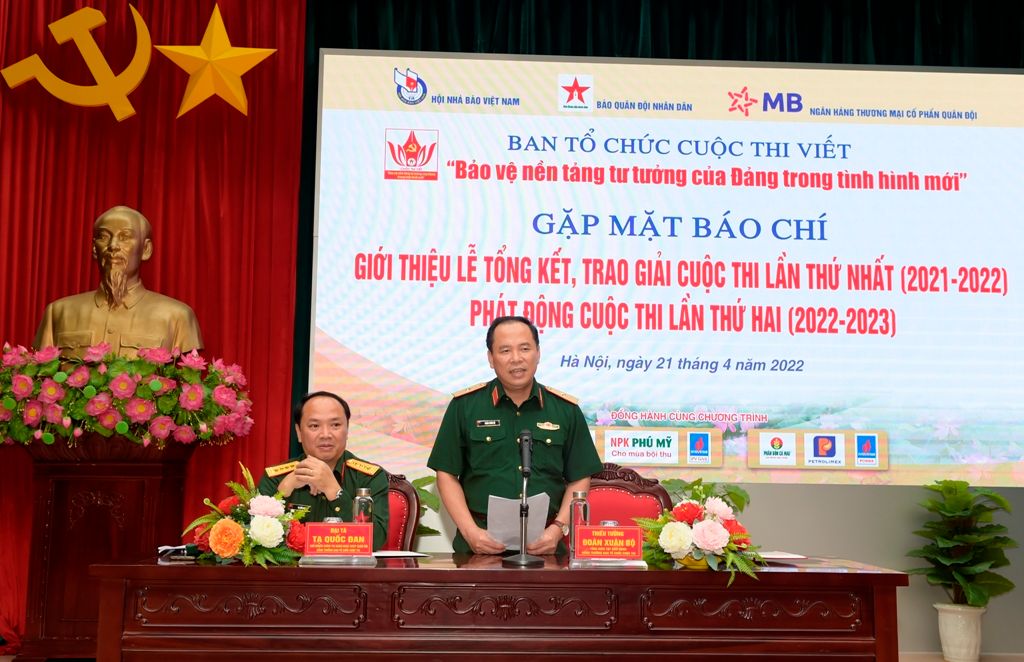 28 tác phẩm đoạt giải Cuộc thi viết về đề tài bảo vệ nền tảng tư tưởng của Đảng 