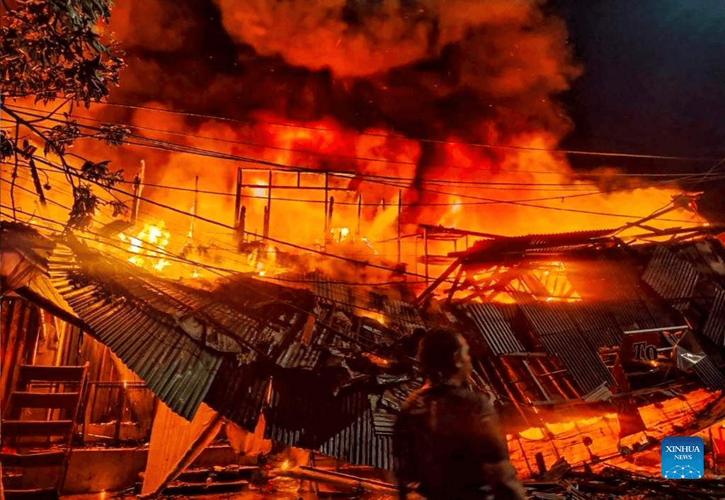 Indonesia: Hơn 400 ngôi nhà và cửa hàng bị thiêu rụi vì hỏa hoạn ở Chợ Gembrong