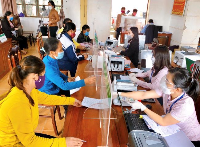 NHCSXH huyện Quảng Ninh giải ngân trên 5 tỷ đồng cho vay phục hồi và phát triển kinh tế - xã hội