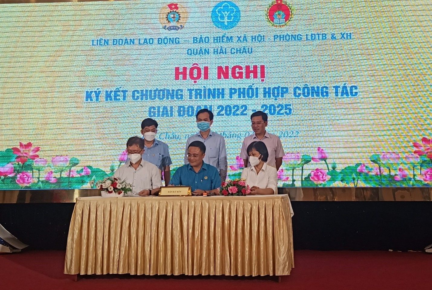 Quận Hải Châu: BHXH, LĐLĐ và Phòng LĐTBXH ký kết Chương trình phối hợp công tác giai đoạn 2022 – 2025