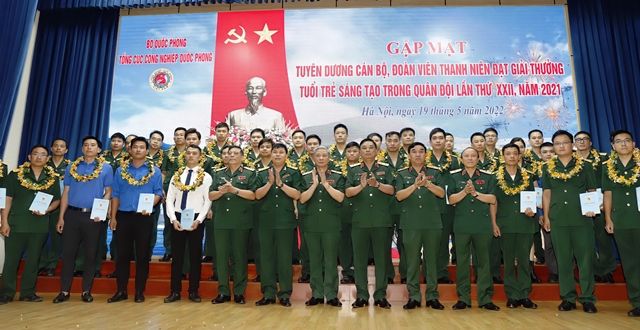 Tuyên dương cán bộ, đoàn viên đoạt giải thưởng "Tuổi trẻ sáng tạo trong Quân đội"