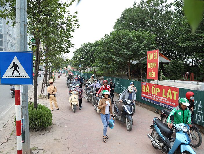 Hà Nội tổ chức lại giao thông tại một số điểm ùn tắc