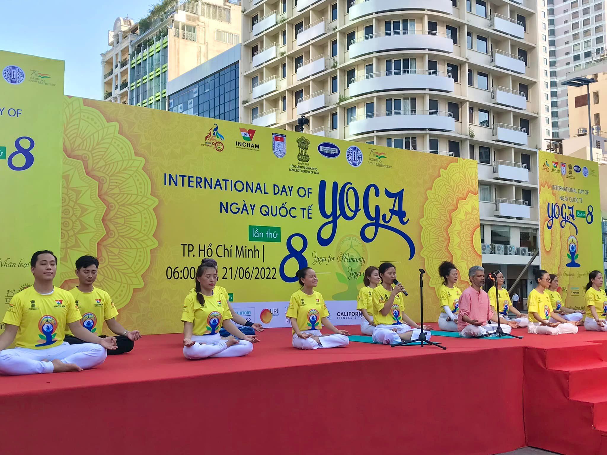 TP Hồ Chí Minh: Ngày Quốc tế Yoga 2022 thu hút gần 1.000 người tham gia