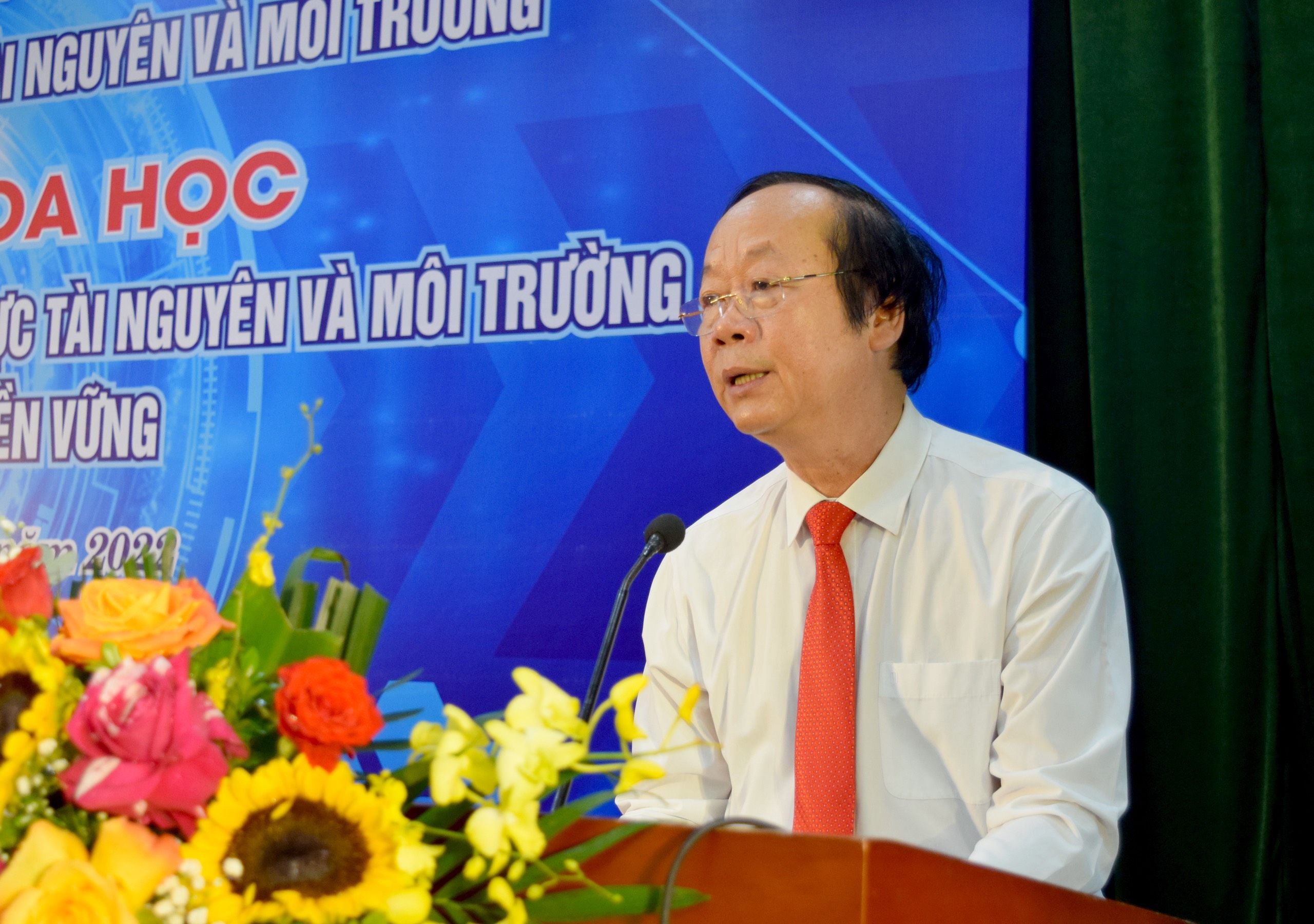 Thúc đẩy nghiên cứu khoa học trong giới trẻ, góp phần kiến tạo tương lai xanh