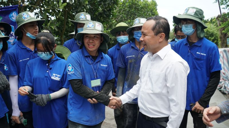 Đại học Quốc gia TP Hồ Chí Minh: Ươm mầm những “hạt giống đỏ” 