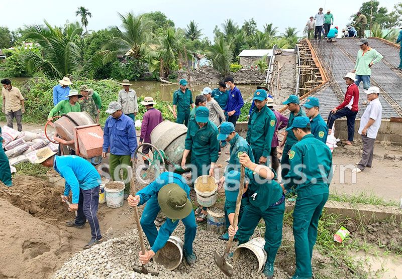 Xây dựng Đảng, xây dựng hệ thống chính trị vững mạnh để phục vụ nhân dân tốt hơn