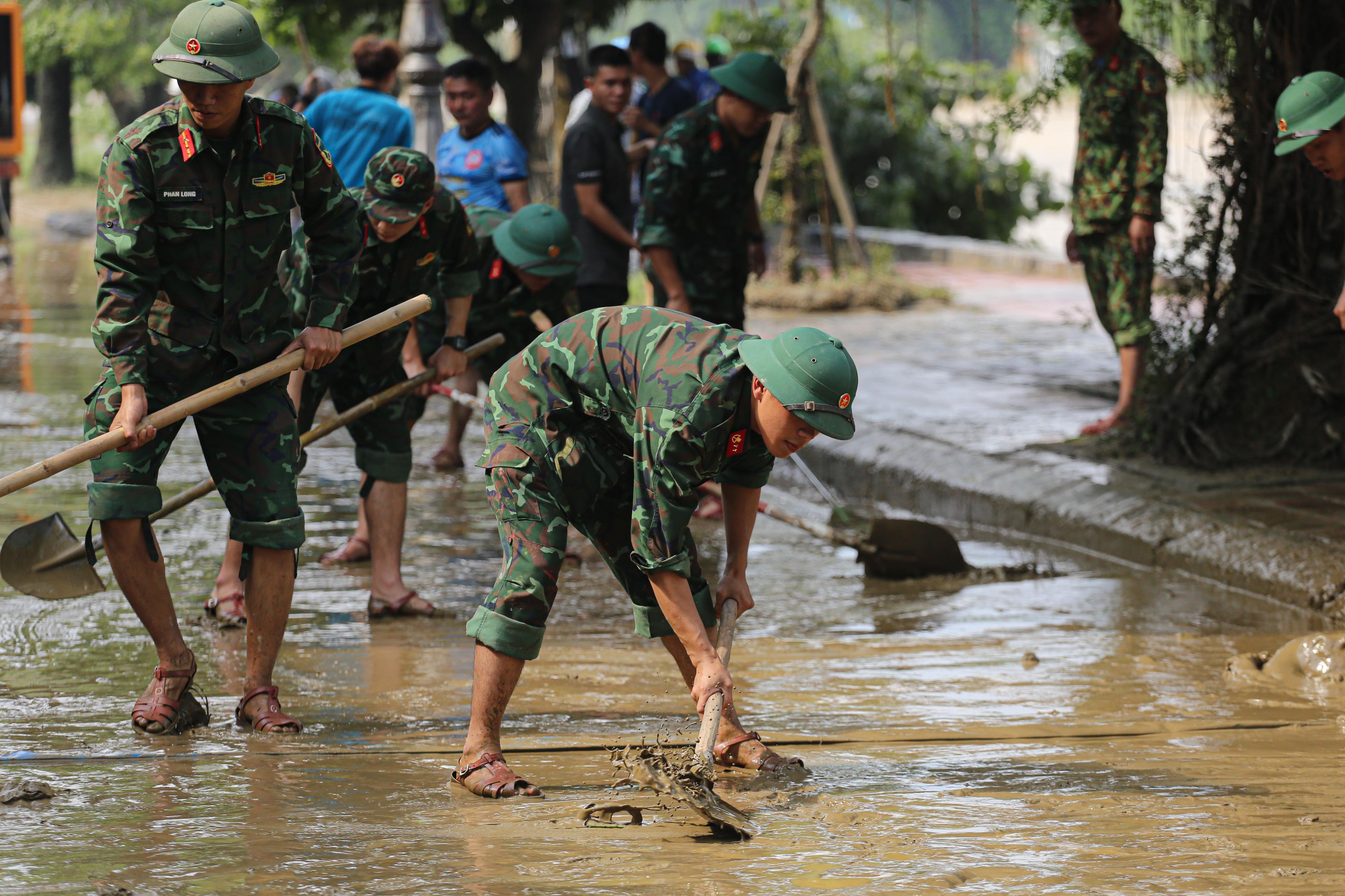 Thừa Thiên Huế: Khẩn trương khắc phục hậu quả sau lũ