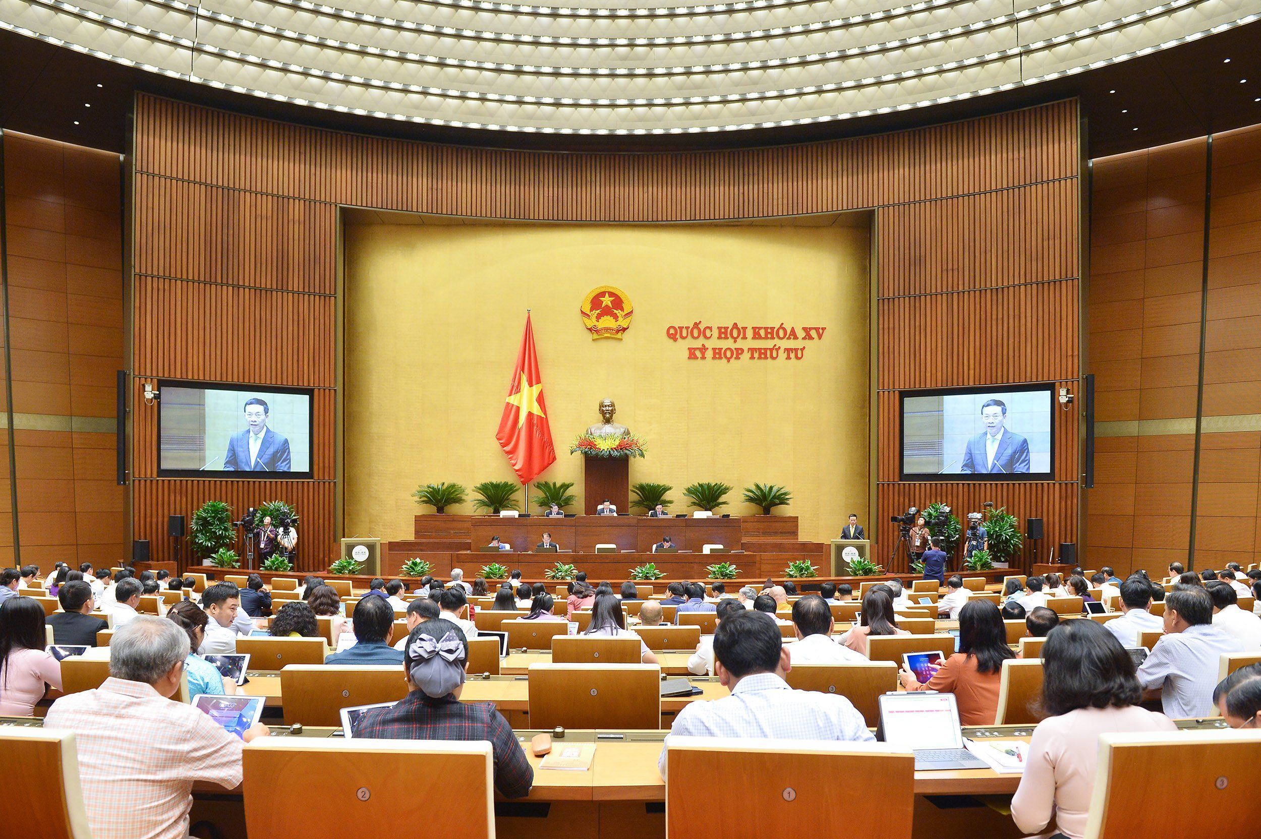 Thúc đẩy các hoạt động giao dịch điện tử diễn ra toàn trình bằng phương tiện điện tử