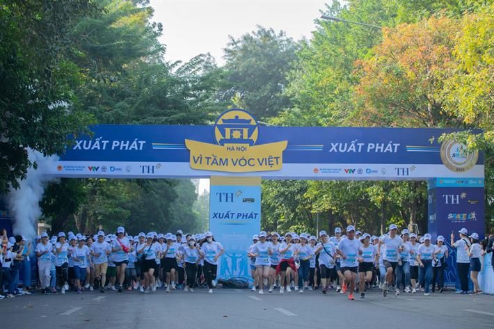 Hơn 4000 người tham gia giải chạy S-RACE “Vì tầm vóc Việt”