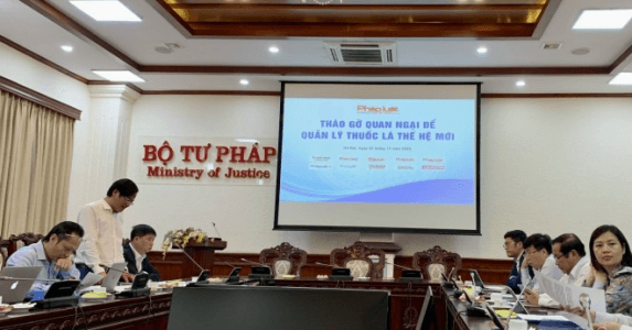 Cần khung pháp lý để quản lý thuốc lá thế hệ mới