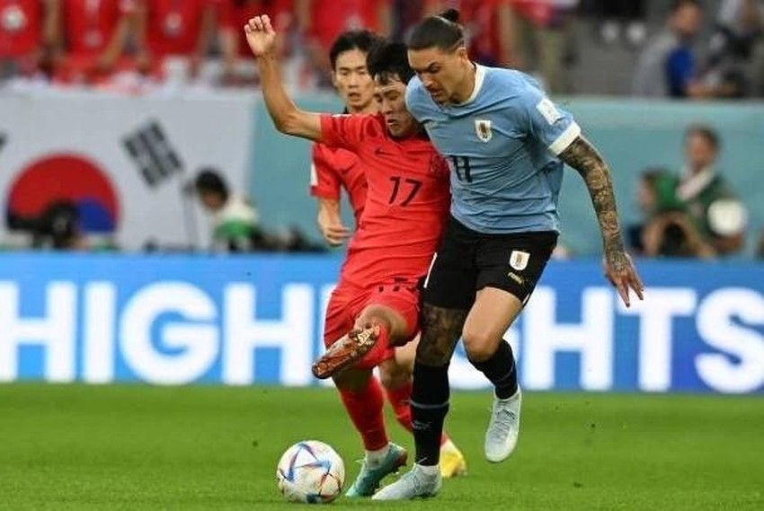 Hàn Quốc chia điểm với Uruguay