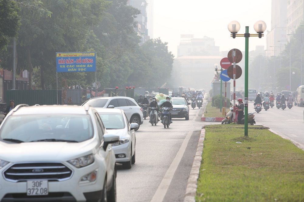 Ùn tắc giao thông tại Hà Nội: Cần những giải pháp cấp bách