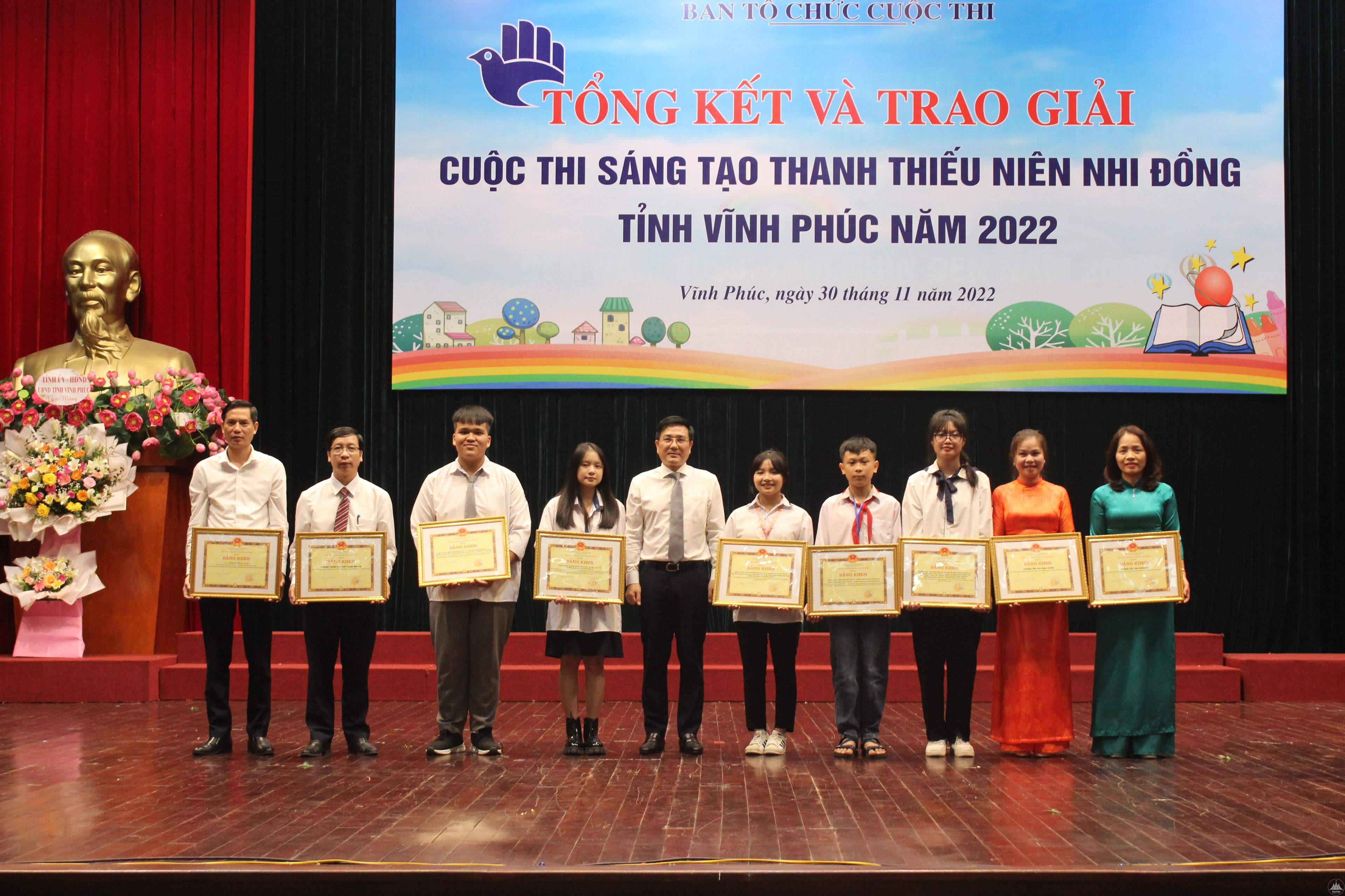 Vĩnh Phúc: Tổng kết và trao giải Cuộc thi sáng tạo thanh thiếu niên nhi