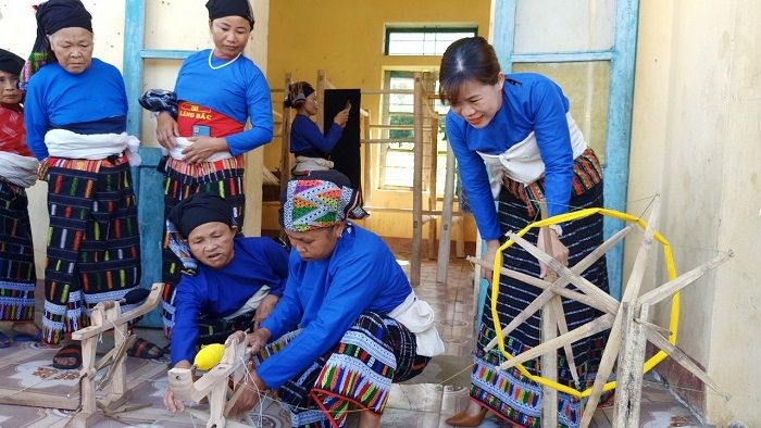 Lang Chánh gìn giữ nghề dệt thổ cẩm, tạo việc làm cho người dân