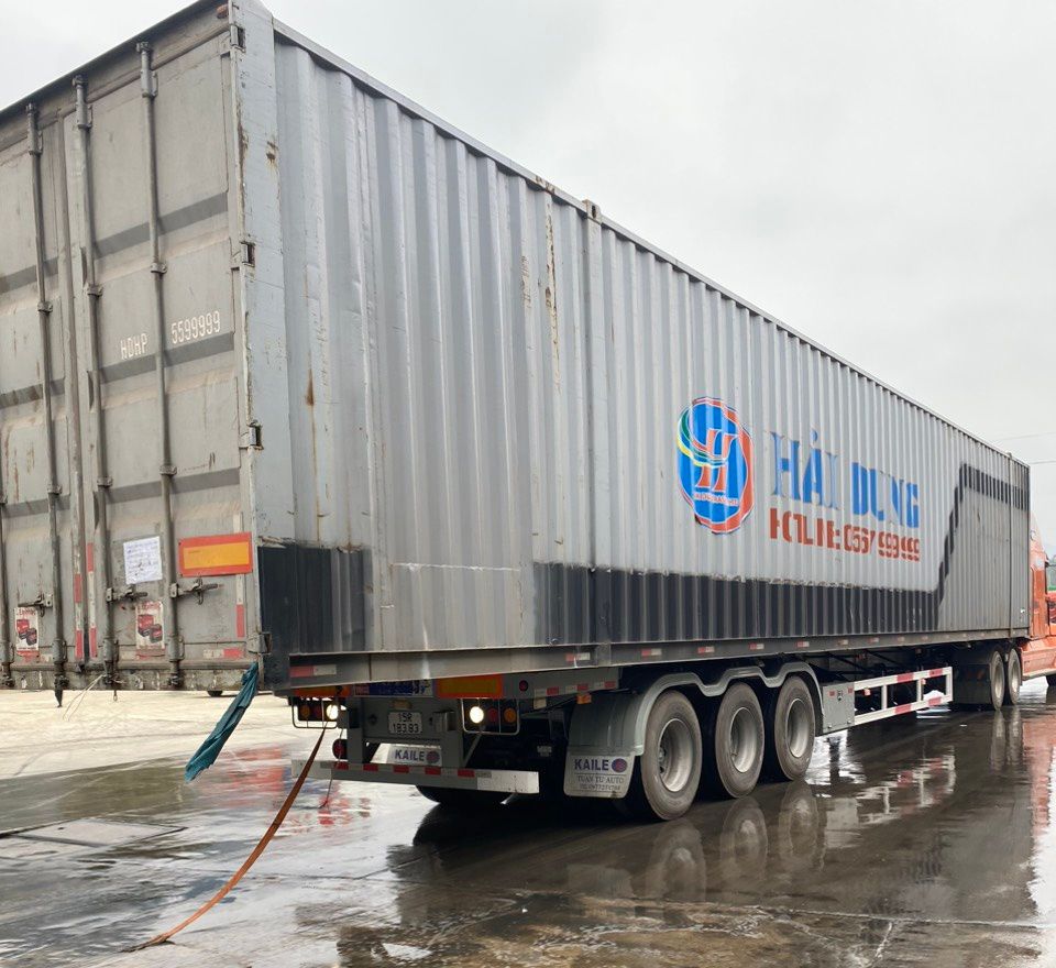 Ngăn chặn, xử lý hành vi vận chuyển hàng hoá trong thùng tự chế, giả container