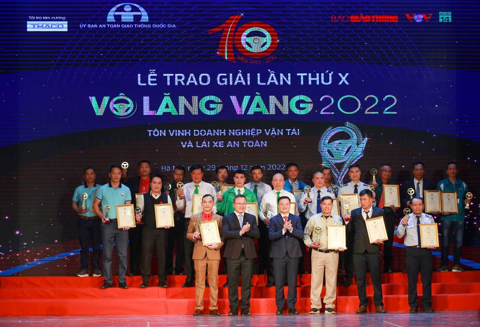 Trao giải “Vô lăng vàng” tặng 20 tập thể, 50 lái xe tiêu biểu