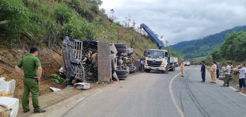 Tai nạn trên đường Hồ Chí Minh làm 3 người tử vong