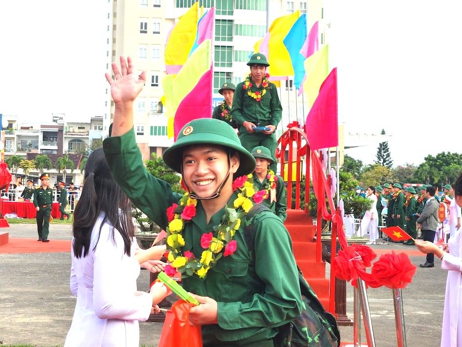 Rộn ràng "Ngày hội tòng quân" ở Đà Nẵng