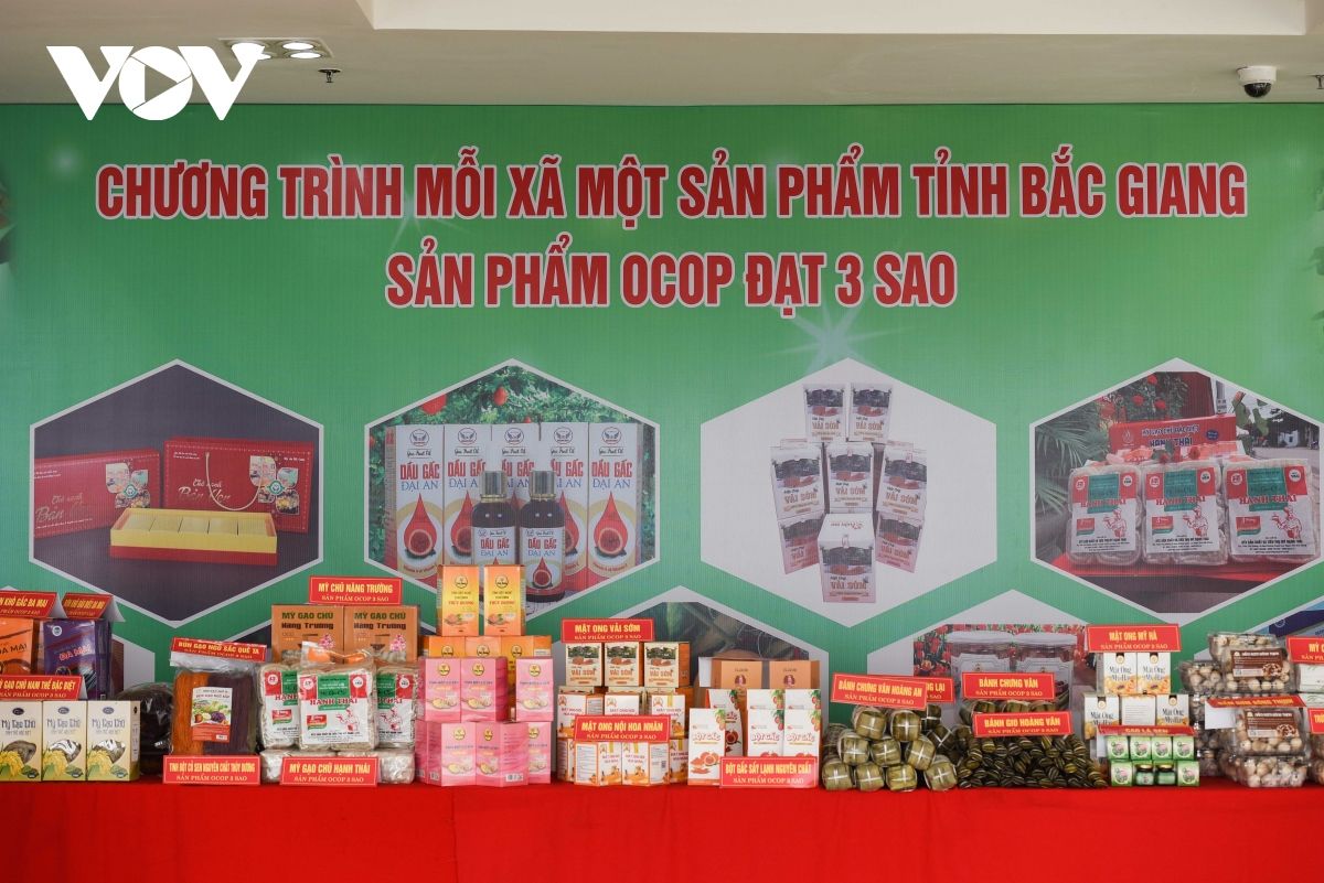 Bắc Giang công bố, trao giấy công nhận cho 99 sản phẩm OCOP năm 2022