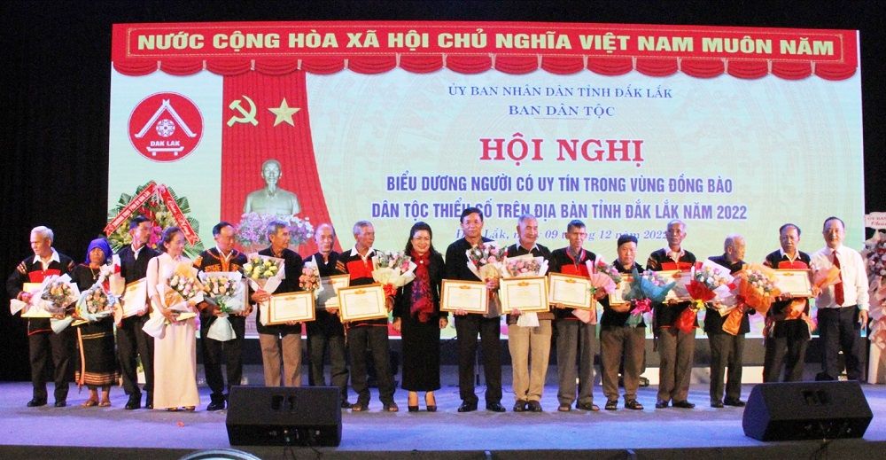 Đắk Lắk: 921 Người có uy tín trong đồng bào dân tộc thiểu số