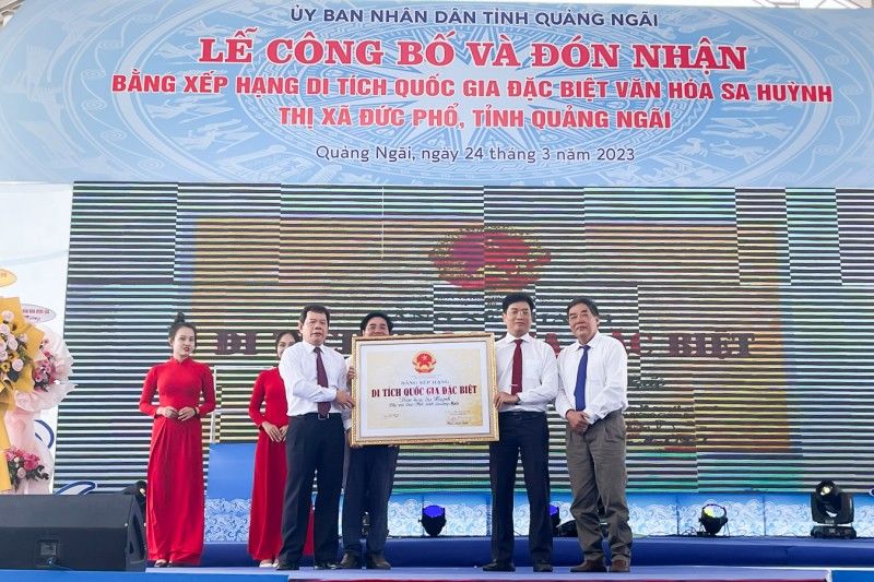 Văn hóa Sa Huỳnh đón nhận Bằng xếp hạng Di tích Quốc gia đặc biệt