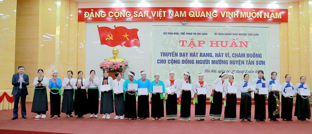 Tân Sơn, Phú Thọ: Lan tỏa văn hóa dân tộc Mường