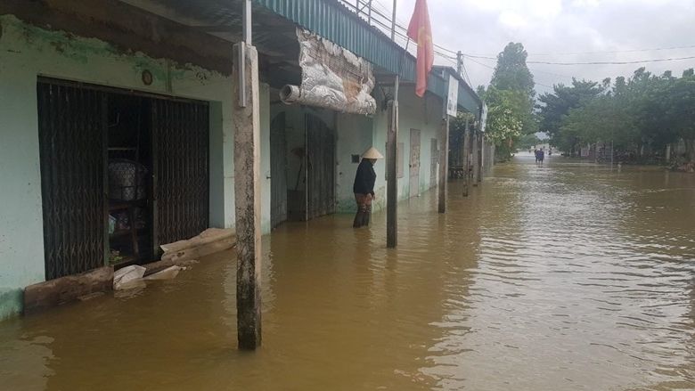 Theo dõi chặt chẽ thông tin cảnh báo mưa dông, lốc, sét, mưa đá và gió giật mạnh