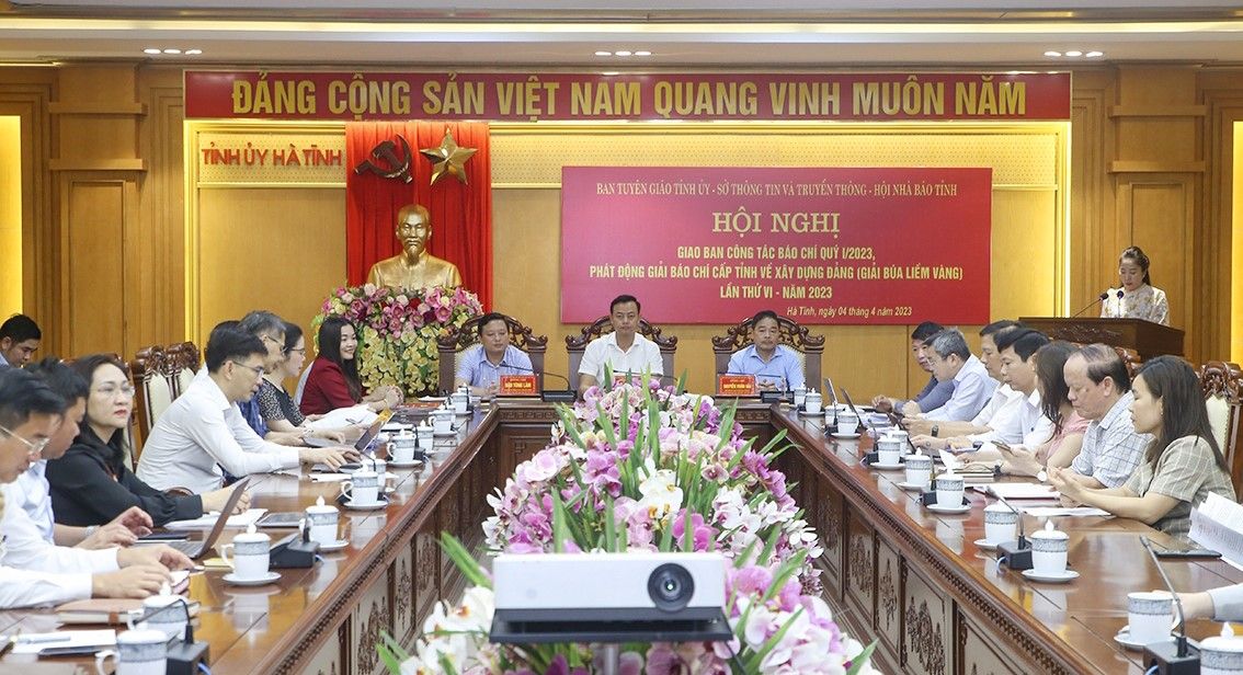 Hà Tĩnh phát động Giải Búa liềm vàng