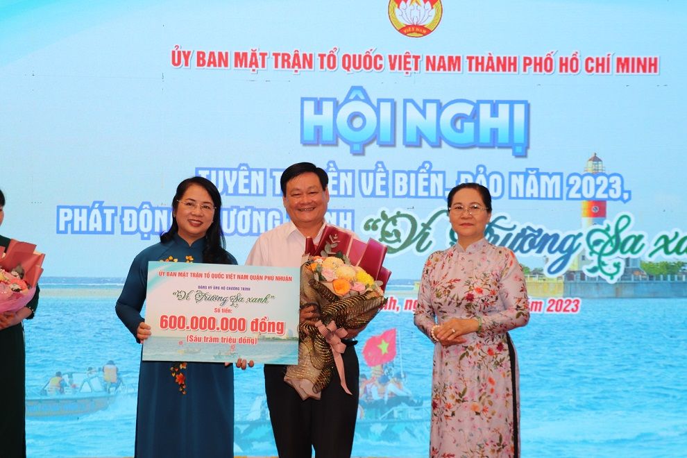 76 tỷ đồng ủng hộ Chương trình “Vì Trường Sa xanh” 