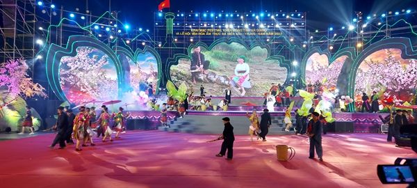 Festival Khèn Mông và Lễ hội Văn hóa Ẩm thực ba miền tại Hà Giang