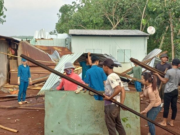 Lốc xoáy làm thiệt hại khoảng 1,2 tỷ đồng tại huyện biên giới Bù Gia Mập