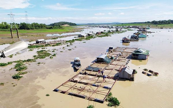 Đồng Nai: Dông lốc gây thiệt hại cho nhiều hộ nuôi cá lồng bè