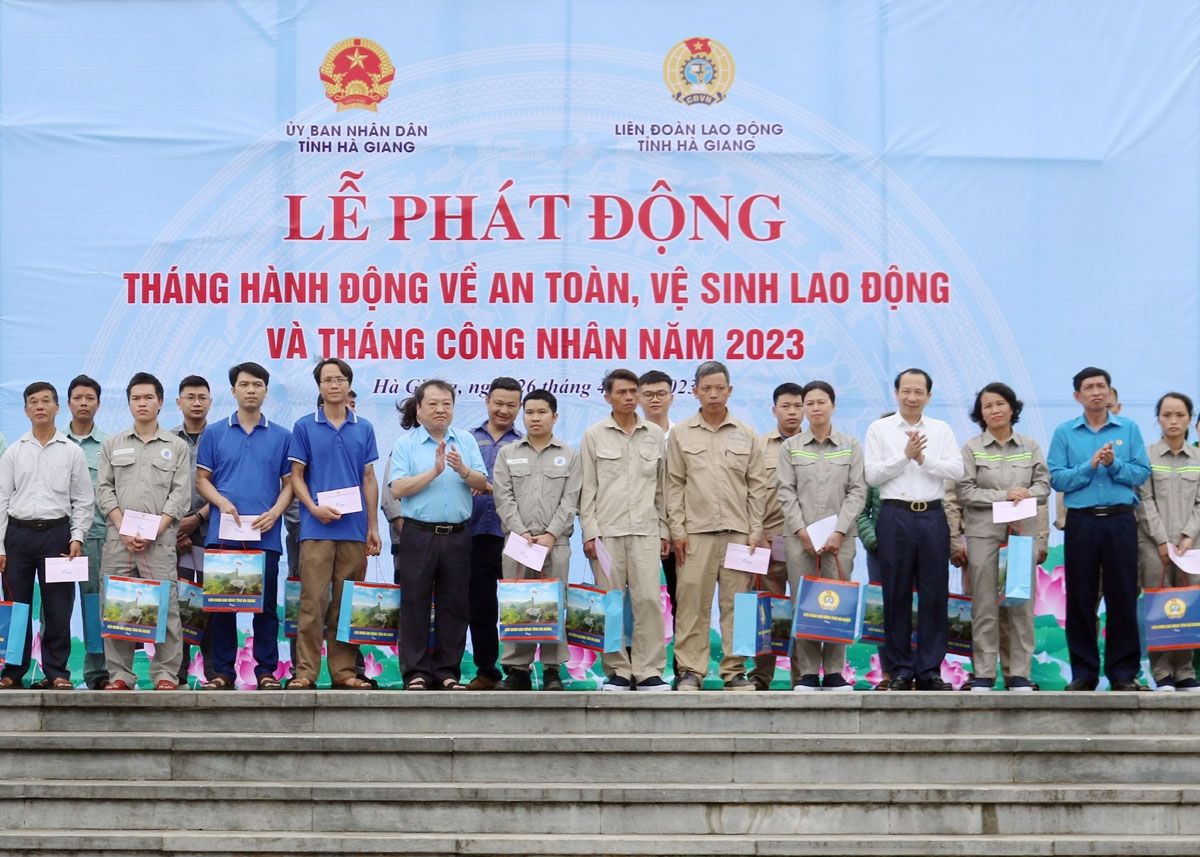 Hà Giang phát động Tháng hành động về an toàn, vệ sinh lao động và Tháng Công nhân năm 2023