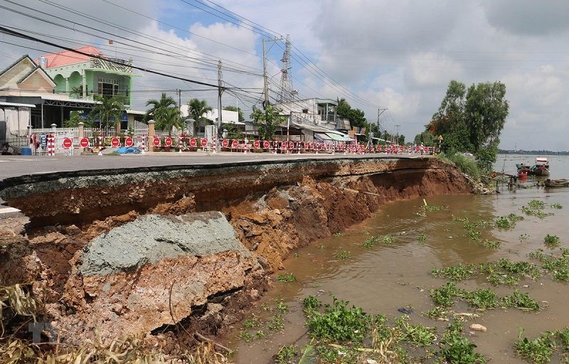 An Giang triển khai các dự án hạn chế sạt lở bờ sông