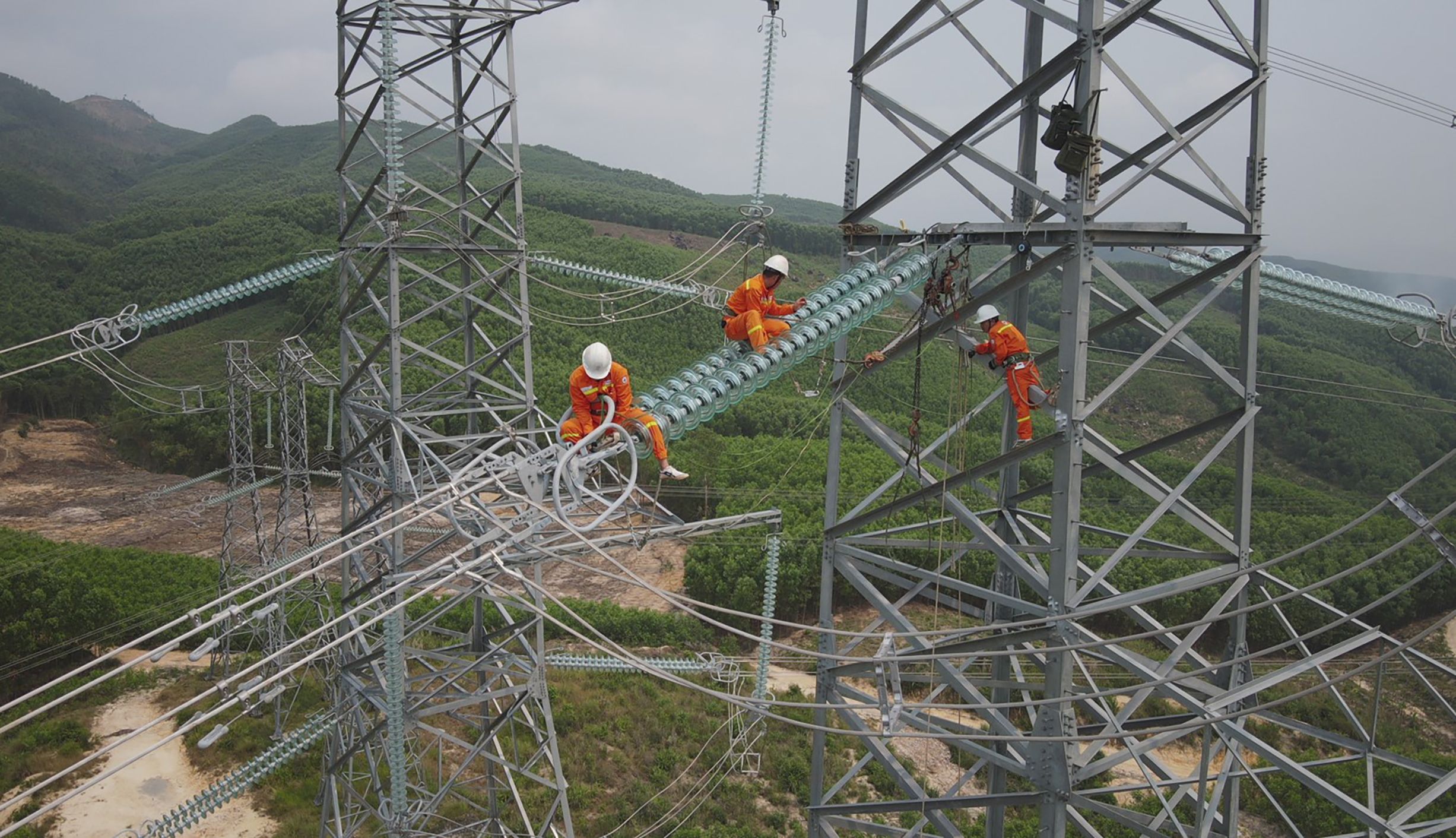 Truyền tải điện Đà Nẵng: Đảm bảo cung cấp điện trong mùa nắng nóng và DIFF 2023