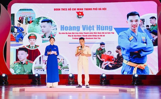 “Khát vọng cống hiến - Lẽ sống thanh niên”