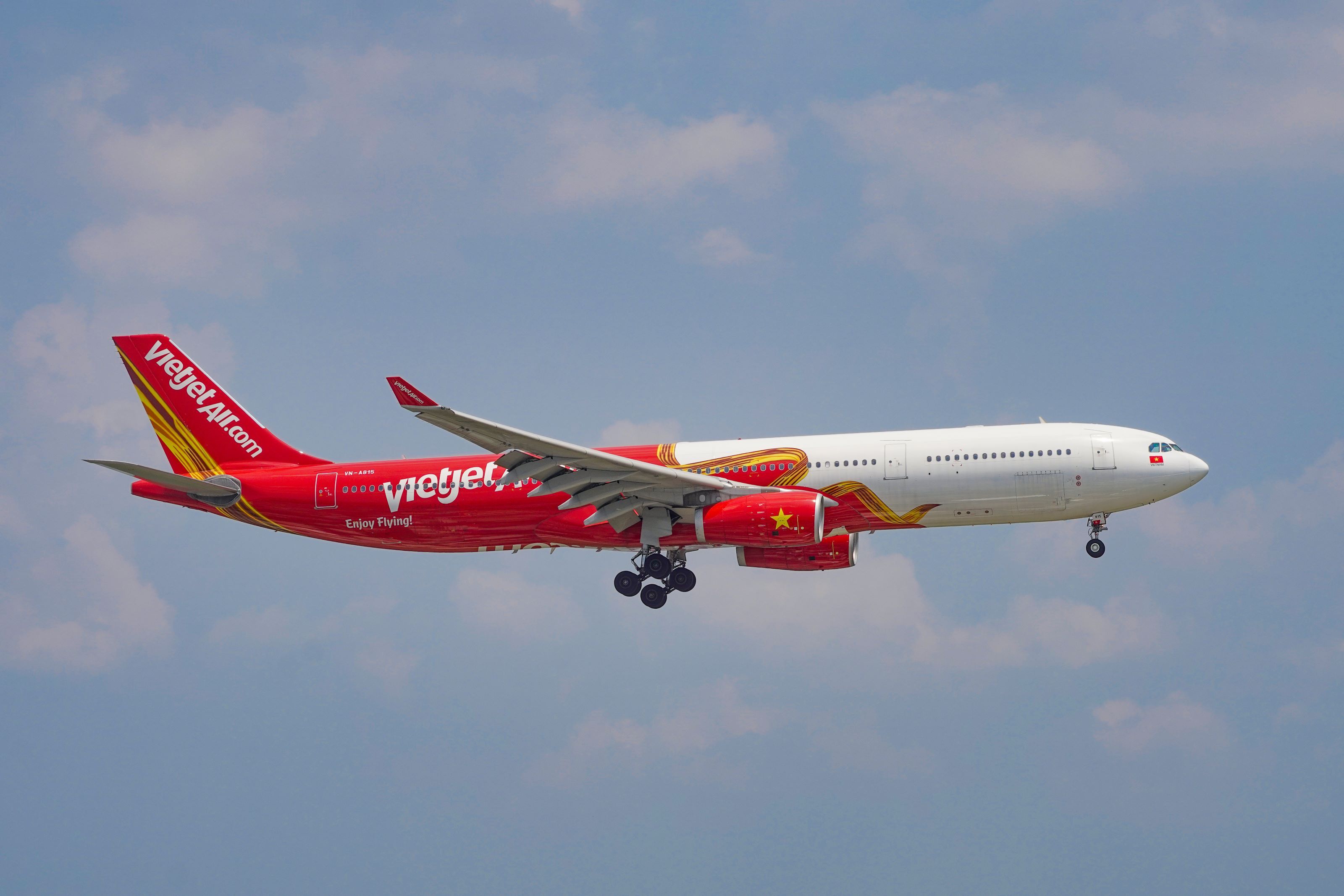 Vietjet tặng bảo hiểm Sky Care toàn mạng bay, cho tất cả khách hàng