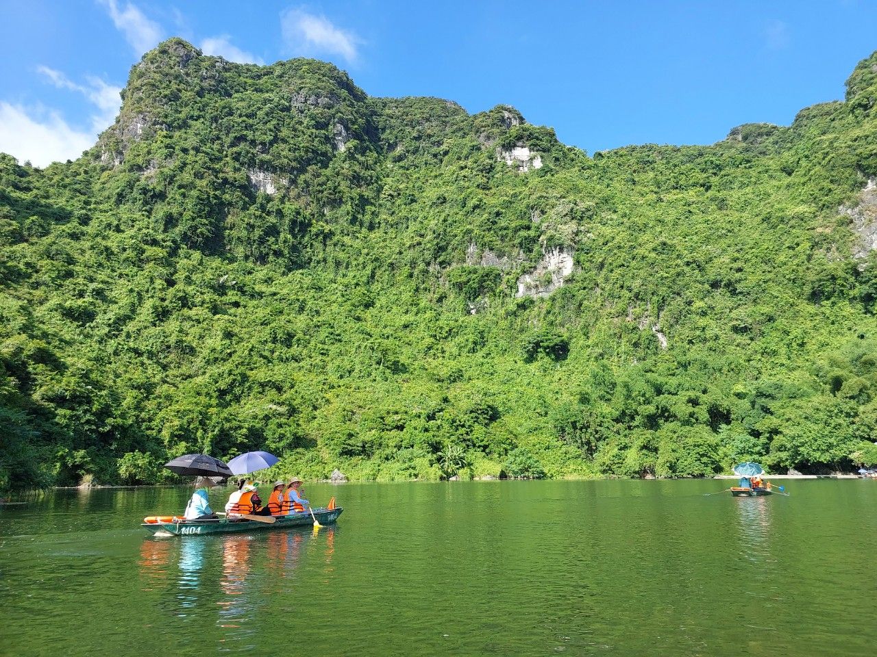 Du ngoạn Tràng An