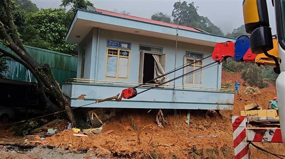 Tìm thấy nạn nhân thứ 04 trong vụ sạt lở tại đèo Bảo Lộc, tỉnh Lâm Đồng