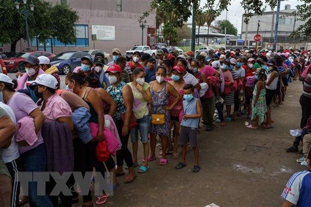 Mexico tìm thấy gần 500 người di cư bị giam giữ trái phép