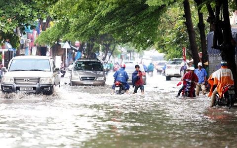 Cần triển khai đồng bộ các giải pháp phòng, chống ngập lụt tại đô thị.