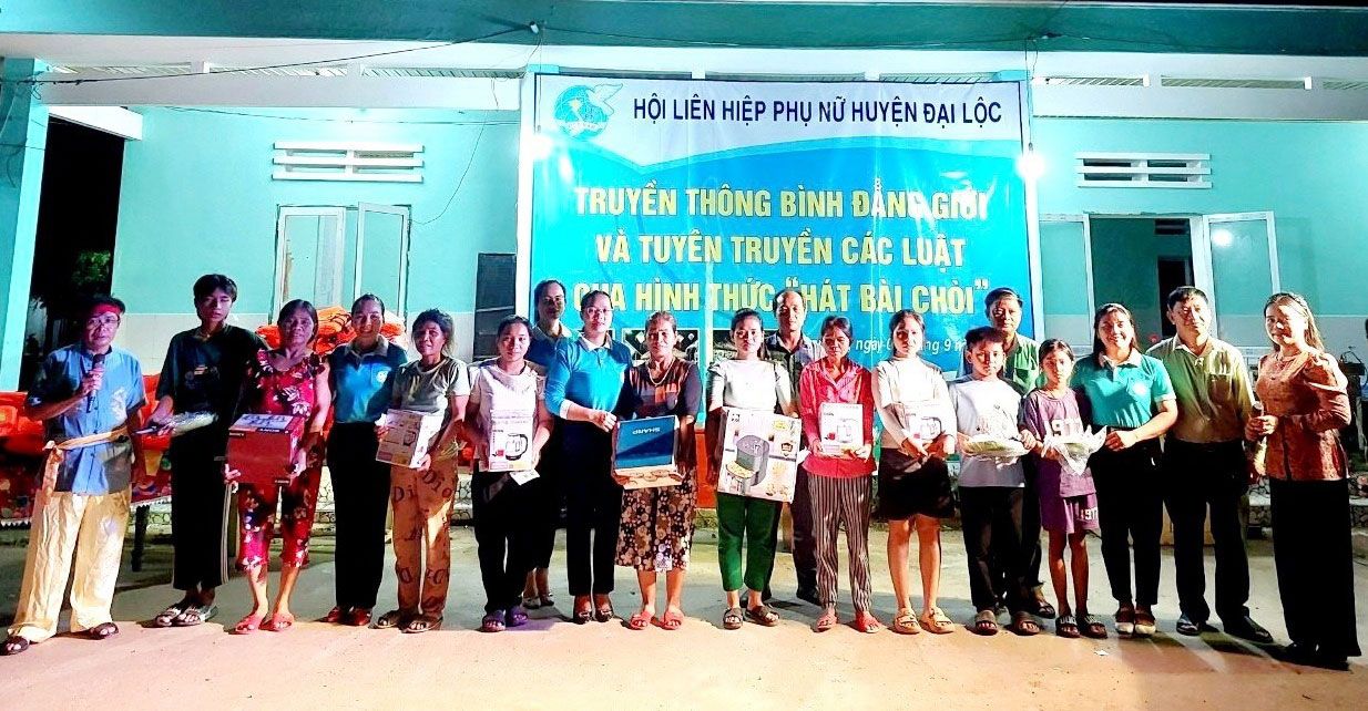 Đại Lộc: Truyền thông về bình đẳng giới qua hình thức hát bài chòi