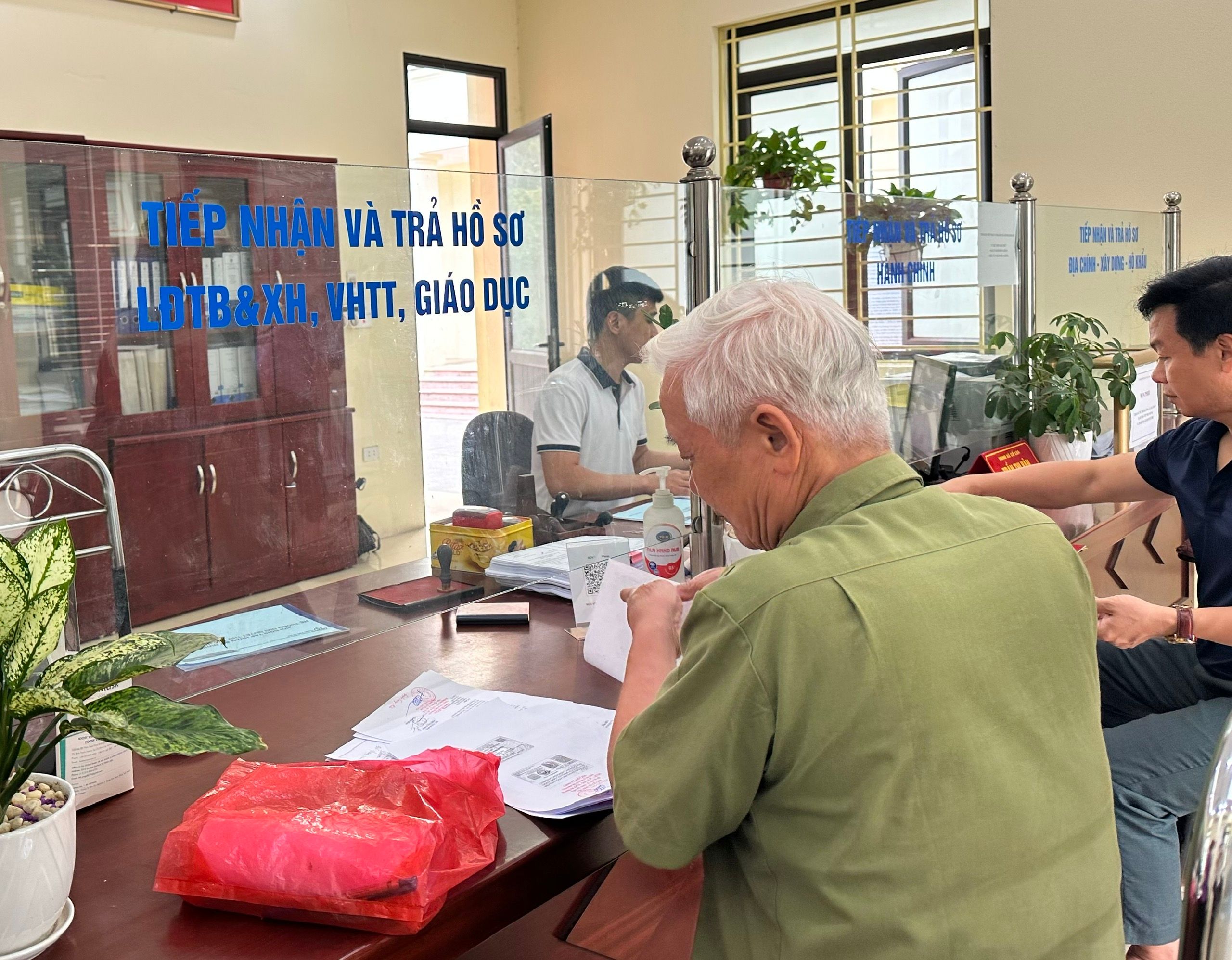 Tuyệt đối không ban hành quy định mới làm phát sinh chi phí, thủ tục, ảnh hưởng đến người dân