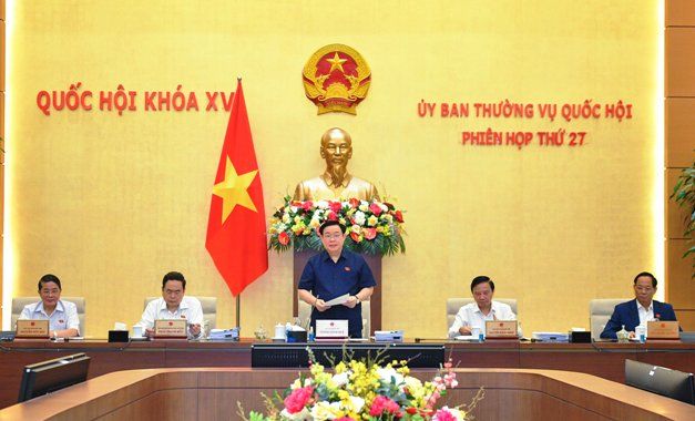 Khai mạc phiên họp thứ 27 của Ủy ban Thường vụ Quốc hội