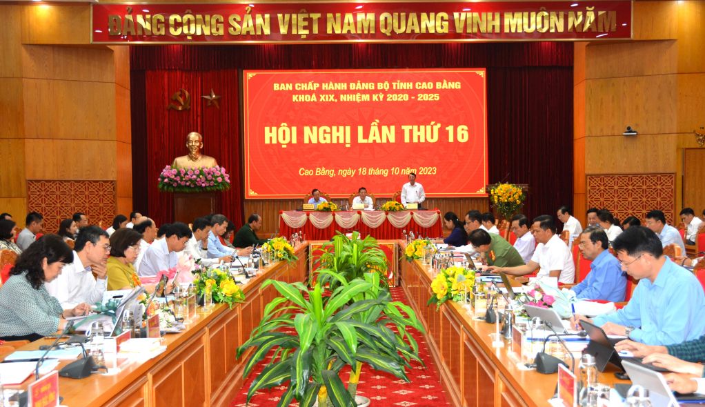 Tạo bước chuyển biến mạnh mẽ hơn nữa trong lãnh đạo, chỉ đạo, điều hành