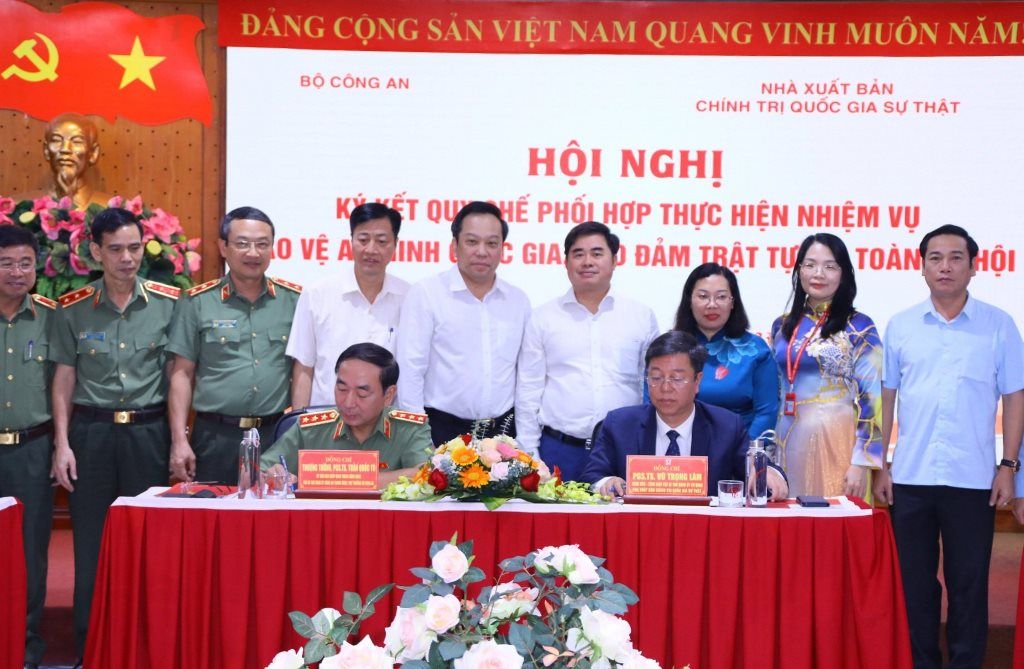 Phối hợp thực hiện nhiệm vụ bảo vệ an ninh quốc gia