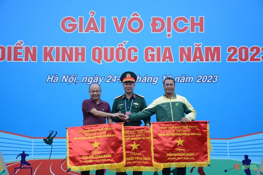 Giải vô địch điền kinh quốc gia: Quân đội nhất toàn Đoàn