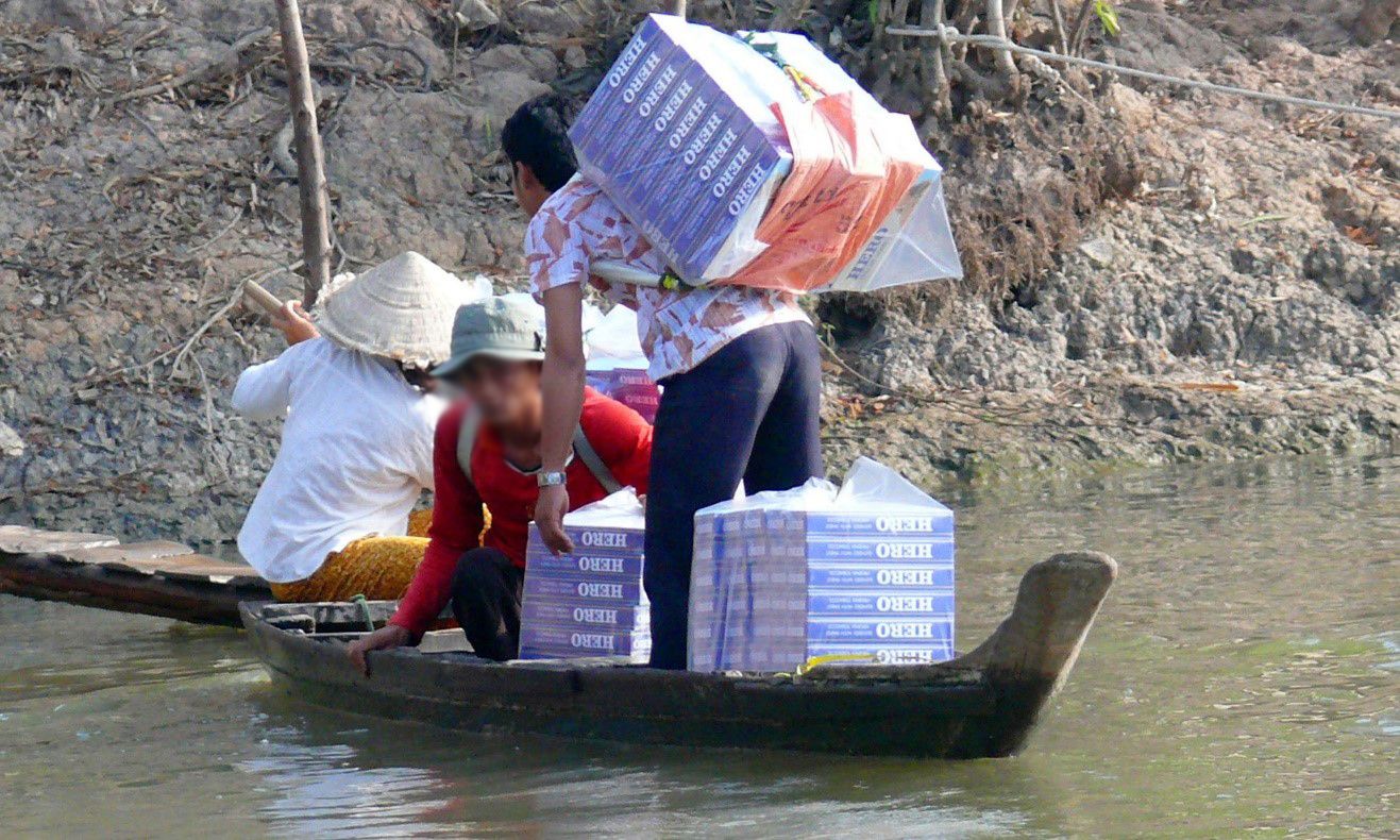 Tăng cường đấu tranh phòng chống buôn lậu thuốc lá