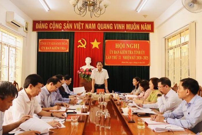 Khánh Hòa: Kỷ luật Giám đốc, Phó Giám đốc Văn phòng Đăng ký đất đai